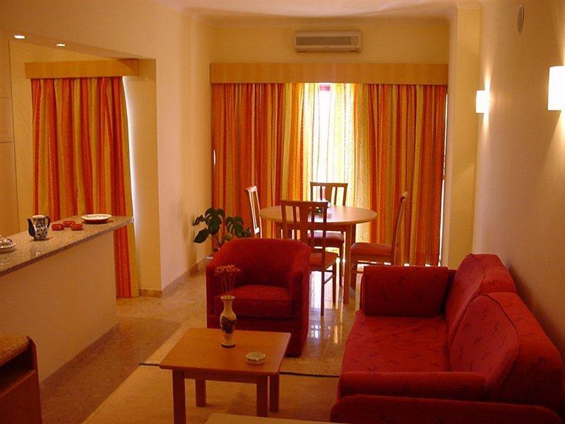 Club Praia Mar Portimão Extérieur photo